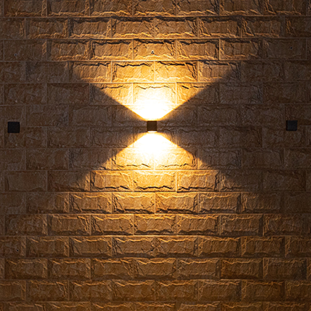 Die-cast Aluminum Outdoor Wall Light Waterproof Simple Style
