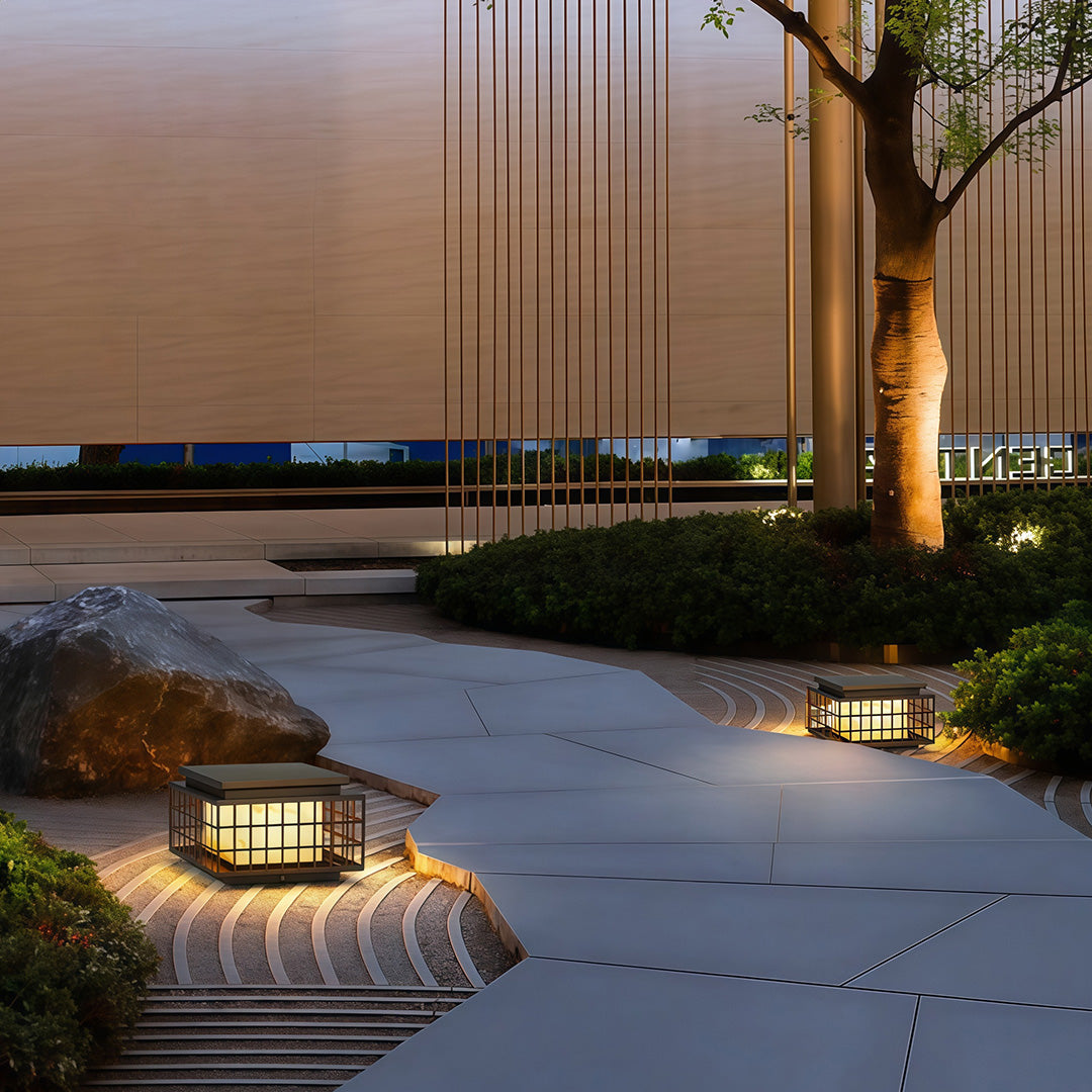 Modern Gate Pillar Lights Outdoor Waterproof Metal Lamp