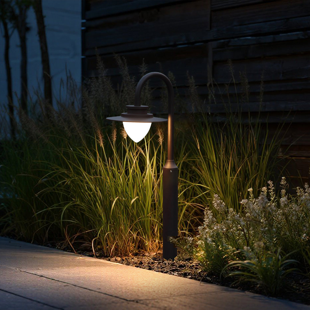 Elegant Pole Garden Lights Minimalist Gooseneck Pathway Lighting