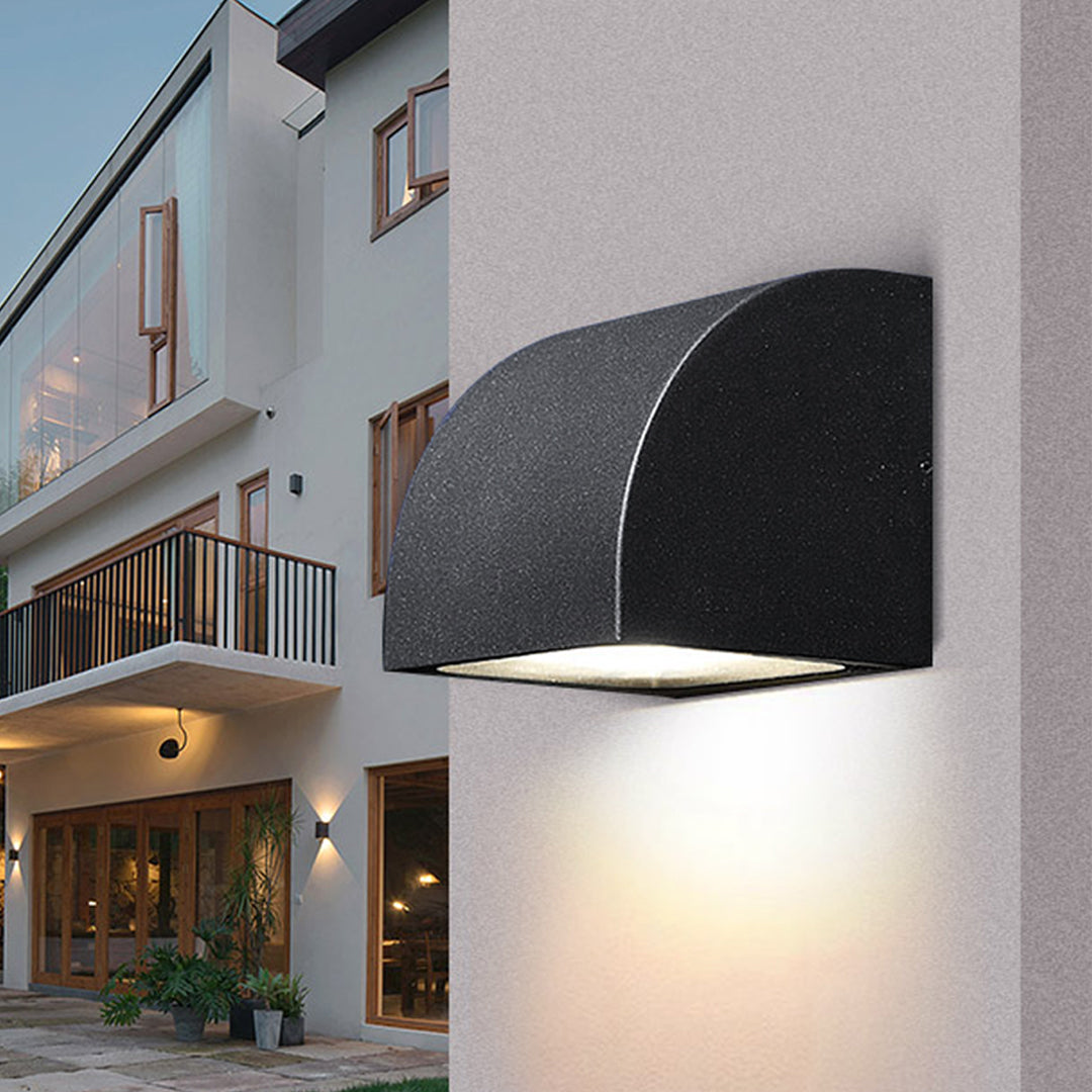 Industrial Outdoor Wall Light Waterproof Replaceable Directional Wall Sconce