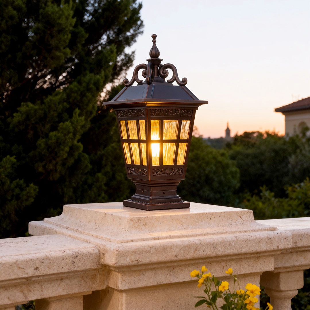 Pillar Garden Lights Weather-Resistant Aluminum Light Fixture