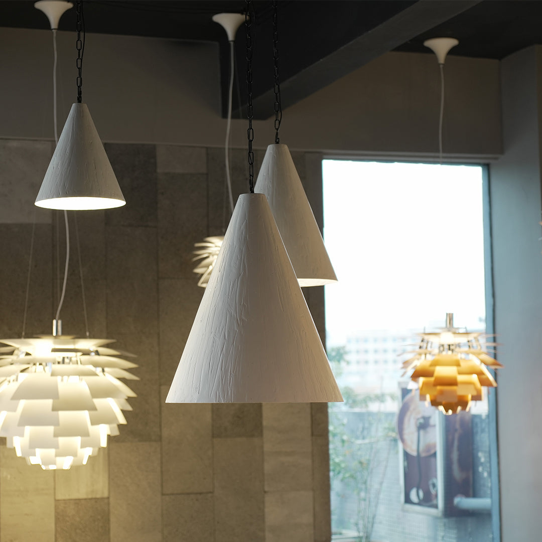 Nordic Style Pendant Light White Adjustable Ceiling Light