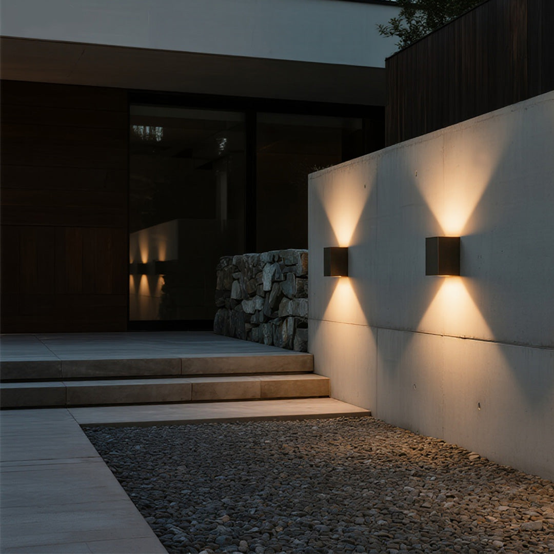 Die-cast Aluminum Outdoor Wall Light Waterproof Simple Style
