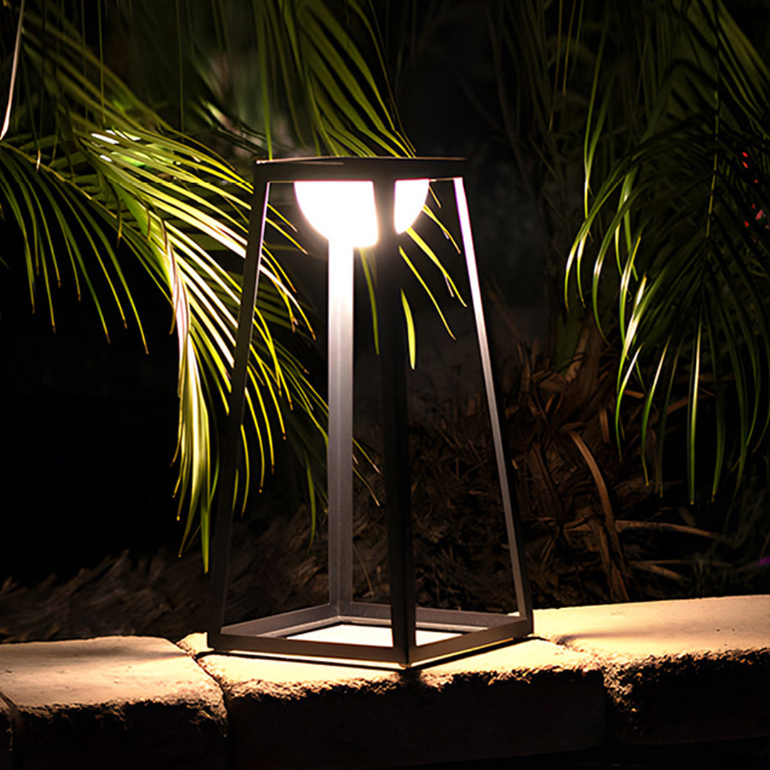 Metal Frame Outdoor Floor lantern Waterproof Garden Lighting