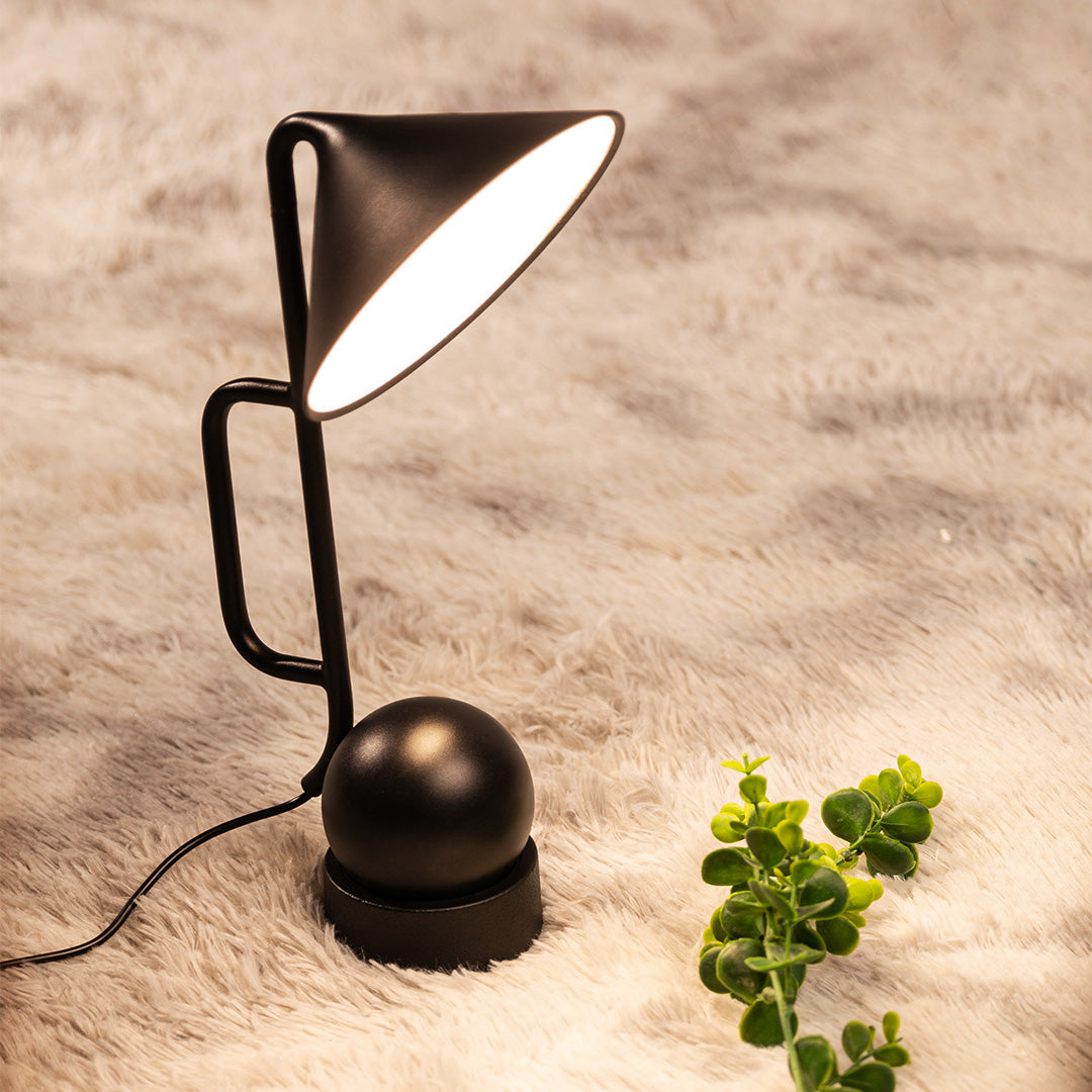 Black Metal Desk Lamp Creative LED Industrial Style Black Study Lamp