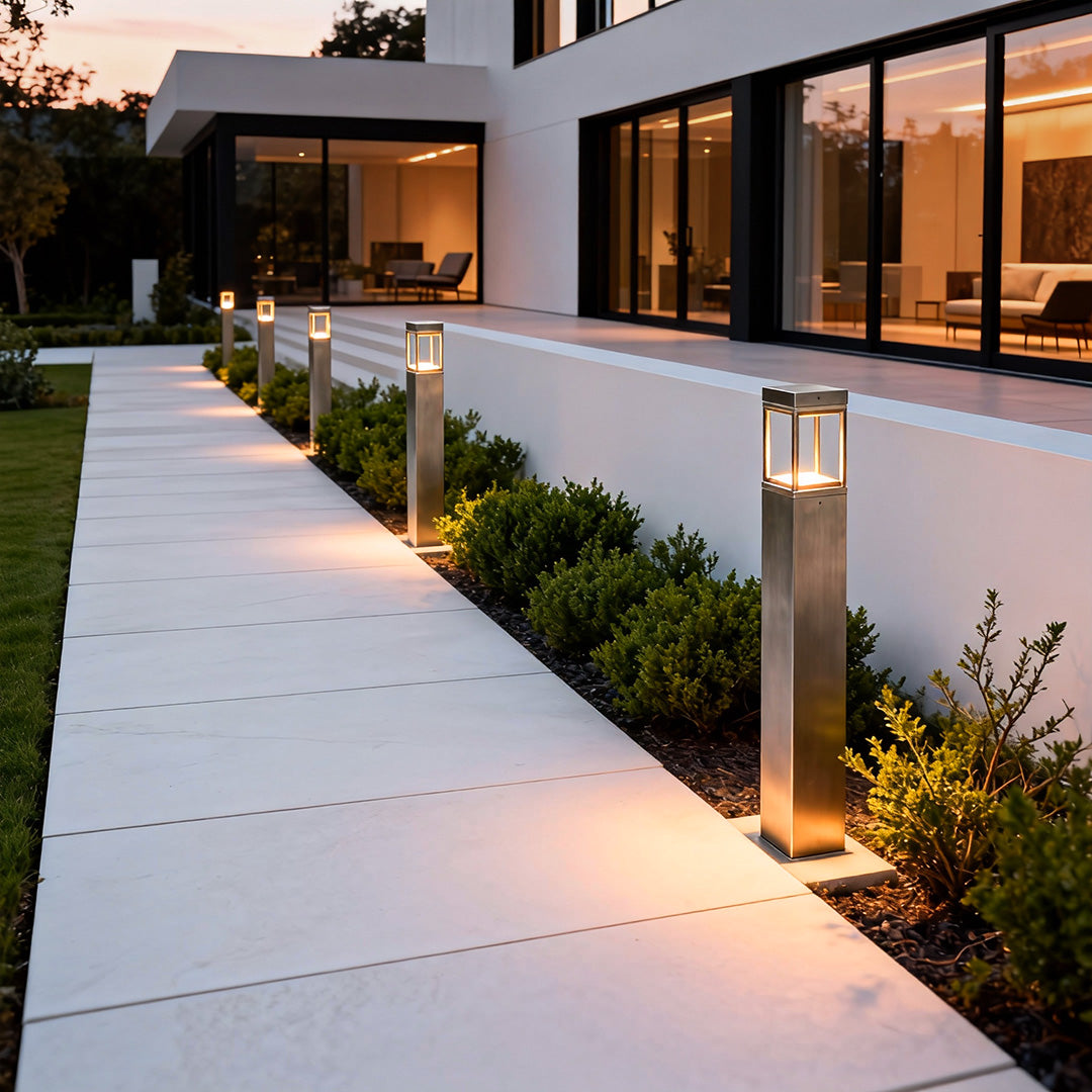 Modern Bollard Light Waterproof Rust-Proof LED Decorative Lamp