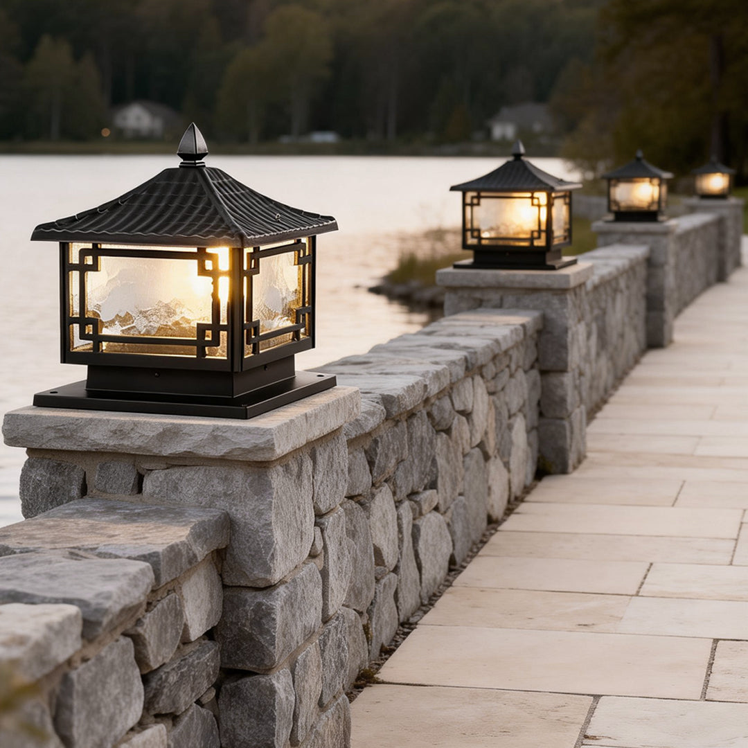 Outdoor Garden Pillar Lights Waterproof European Solar Fence Lamp