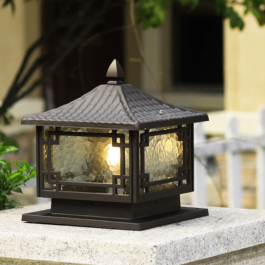 Outdoor Garden Pillar Lights Waterproof European Solar Fence Lamp