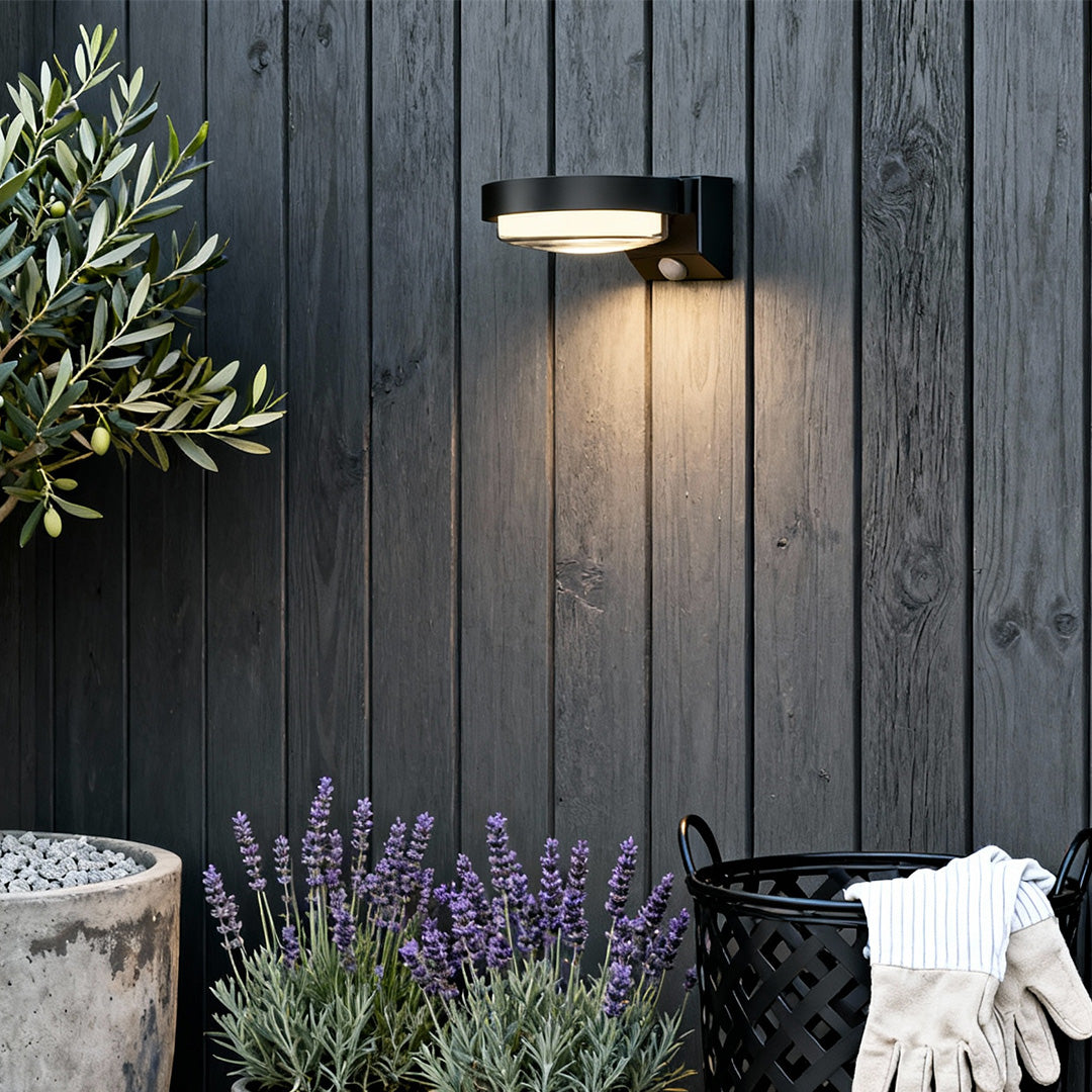 Outdoor Solar Lights Wall Mounted LED Motion Sensor Light 2 PCS