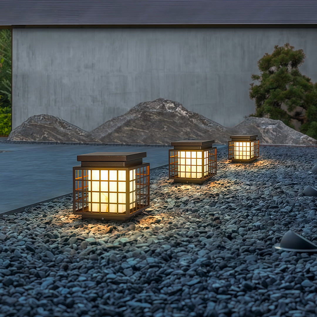 Modern Gate Pillar Lights Outdoor Waterproof Metal Lamp