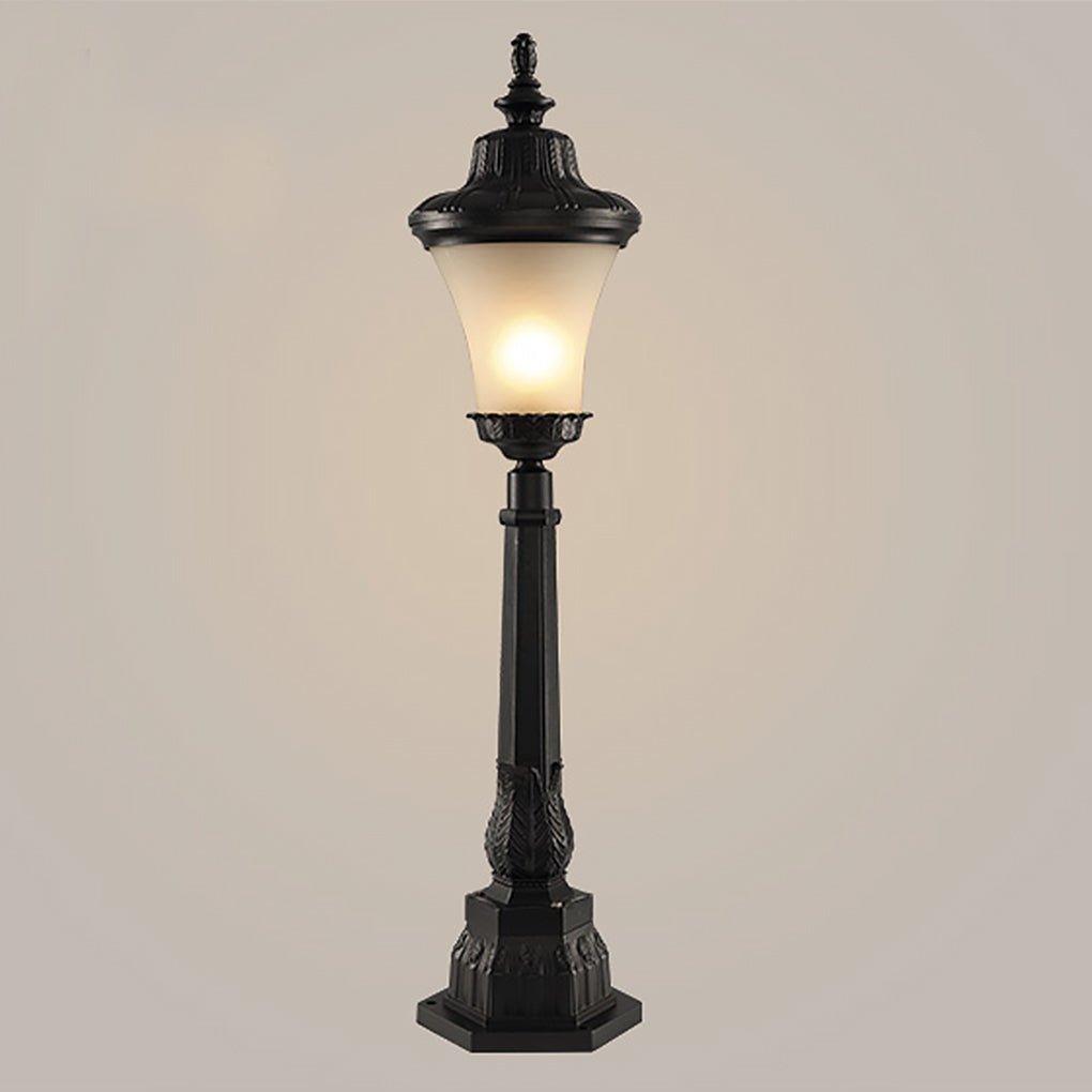 Vintage High Pole Garden Light Elegant Retro Outdoor Post Lighting