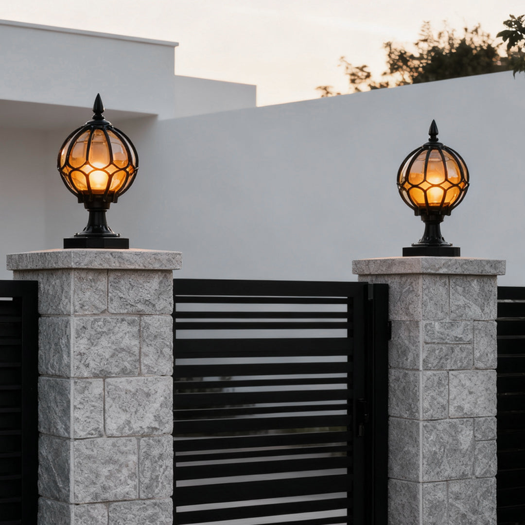 Outdoor Globe Pillar Lights Retro Glass Globe Copper Fence Post Light