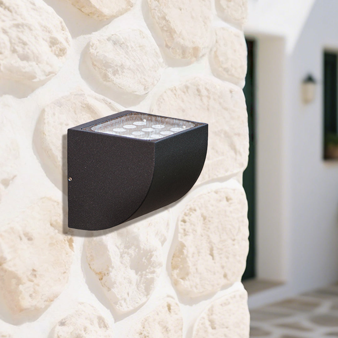 Industrial Outdoor Wall Light Waterproof Replaceable Directional Wall Sconce