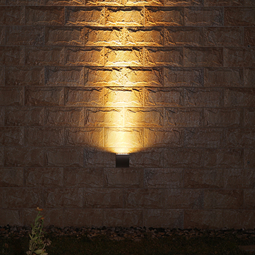 Industrial Outdoor Wall Light Waterproof Replaceable Directional Wall Sconce
