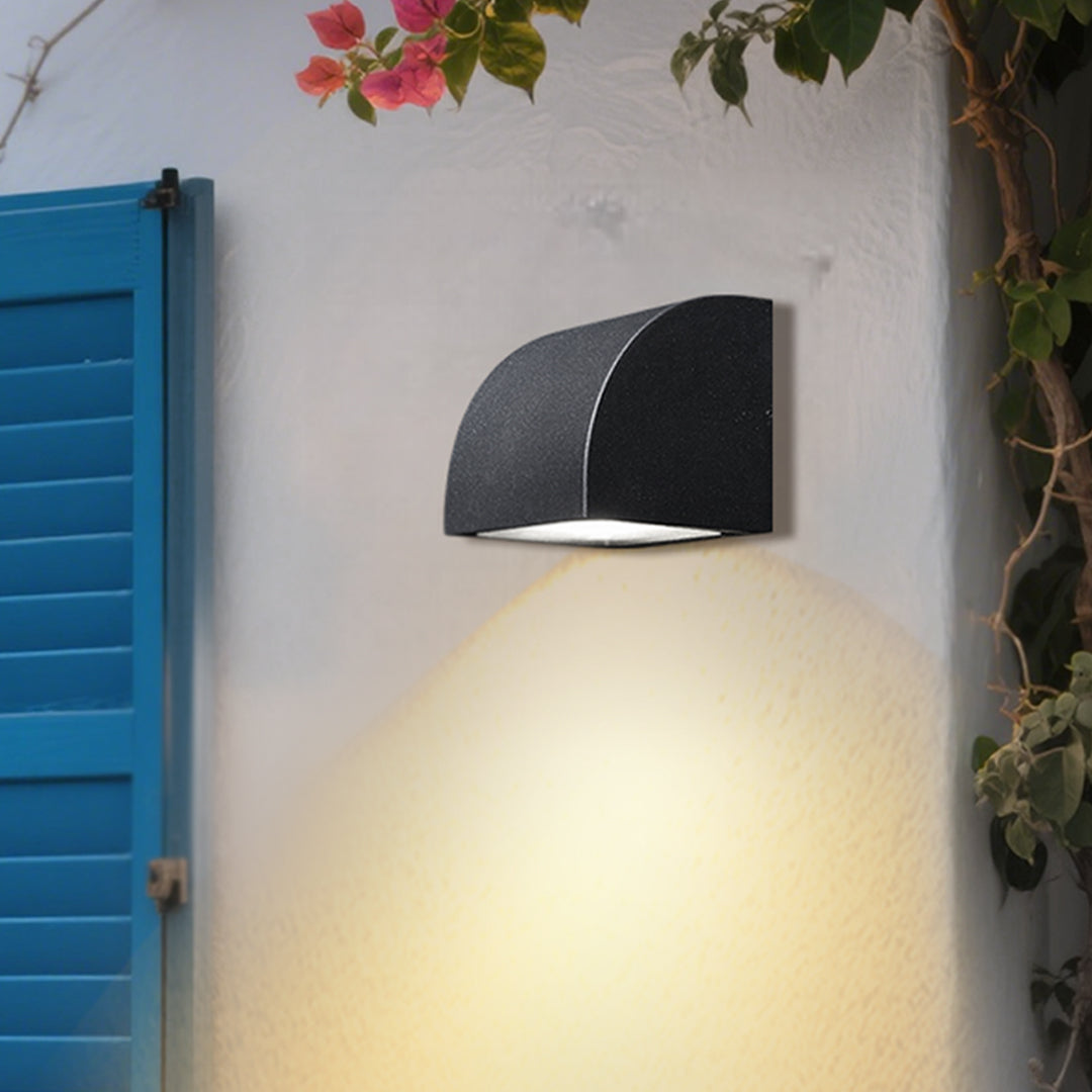 Industrial Outdoor Wall Light Waterproof Replaceable Directional Wall Sconce