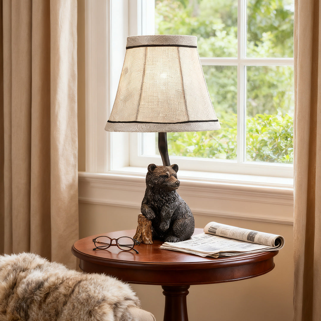 Resin Table Lamp European-Style Elegant Bear Stylish Decorative Light