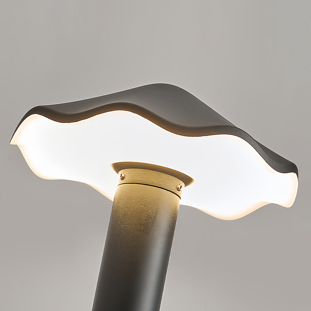 Metal Pathway Lights Stylish Industrial Umbrella Shape Lawn Lights