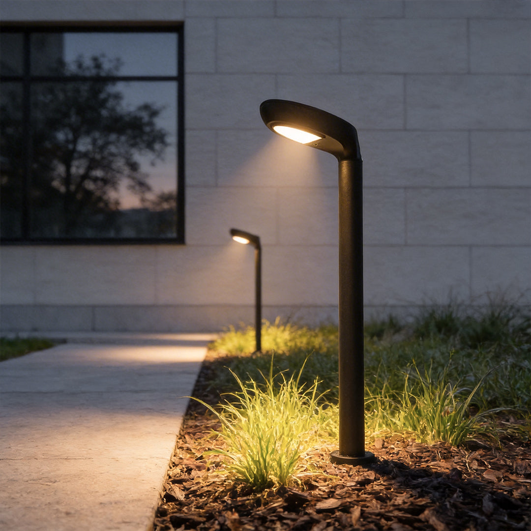 Curved Bollard Light Minimalist Solar-Powered Black Aluminum Lamp