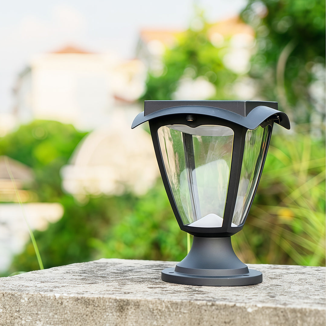 Solar Light Pillar Outdoor Waterproof Die-Cast Aluminum Light