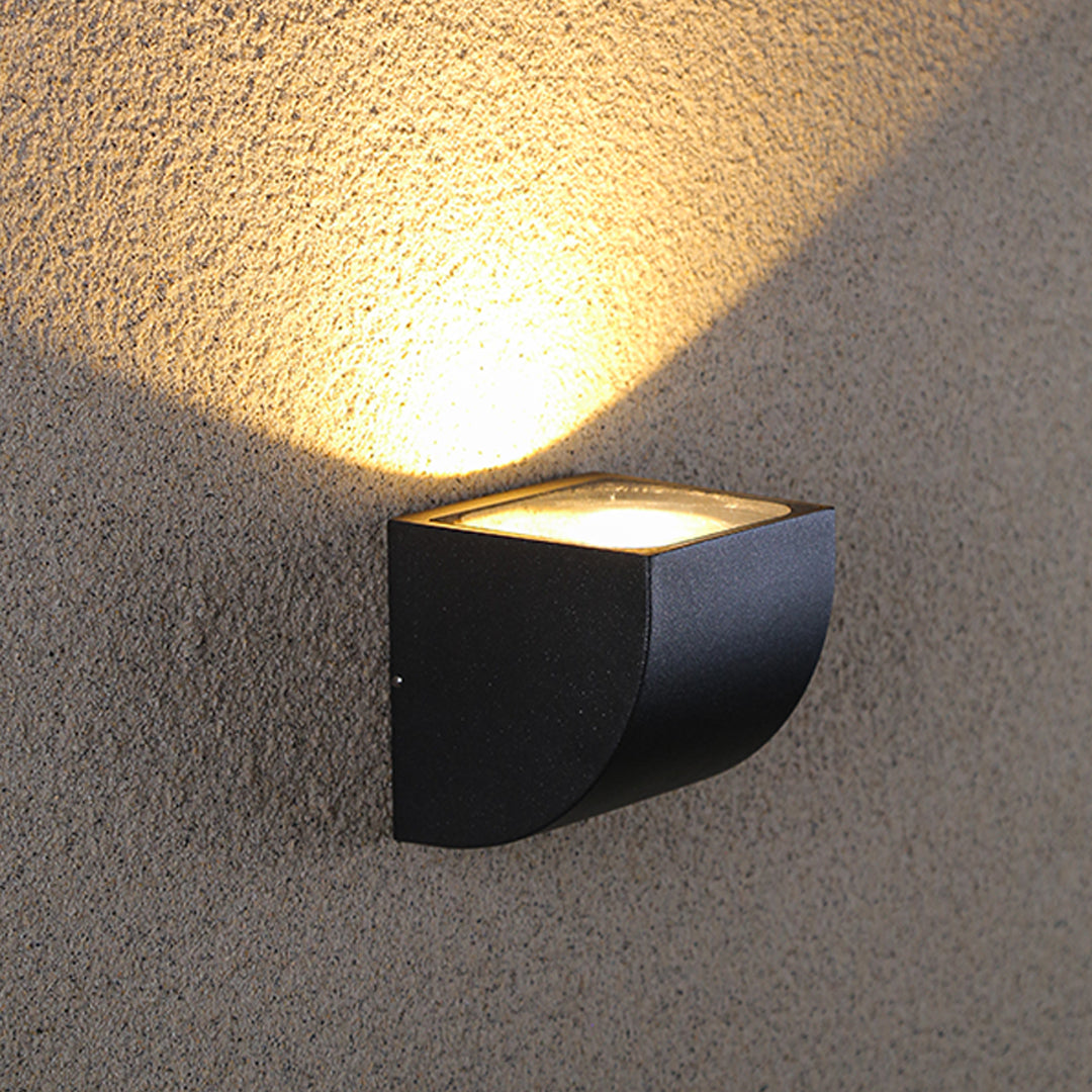 Industrial Outdoor Wall Light Waterproof Replaceable Directional Wall Sconce
