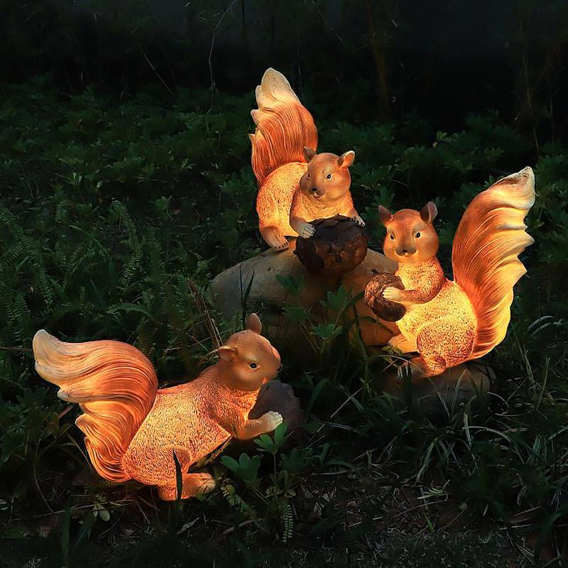 Resin Squirrel Outdoor Garden Light Modern LED Waterproof Landscape Lighting