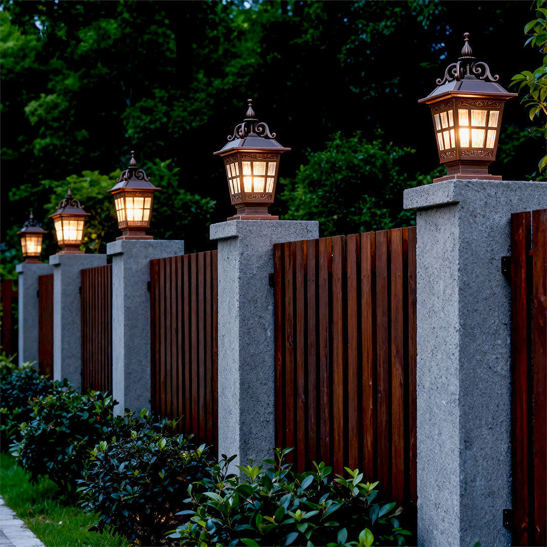 Pillar Garden Lights Weather-Resistant Aluminum Light Fixture