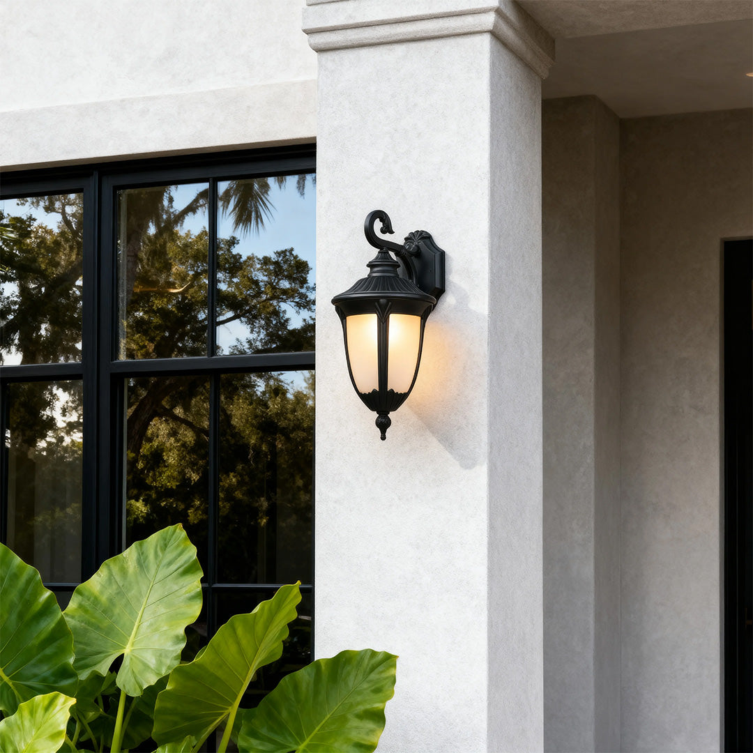 Outdoor Black Wall Sconce European Style Aluminum Glass Shade Lamp