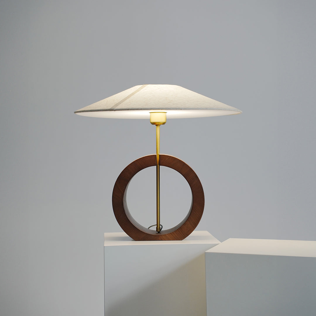Natural Wood Table Lamp Nordic Minimalist Luxury Creative Lamp