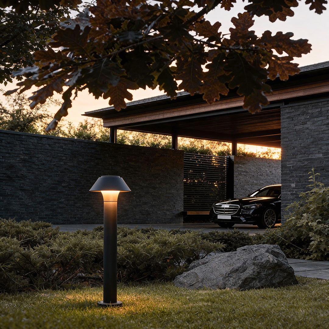 Residential Bollard Lights Minimalist Landscape Pathway Lighting