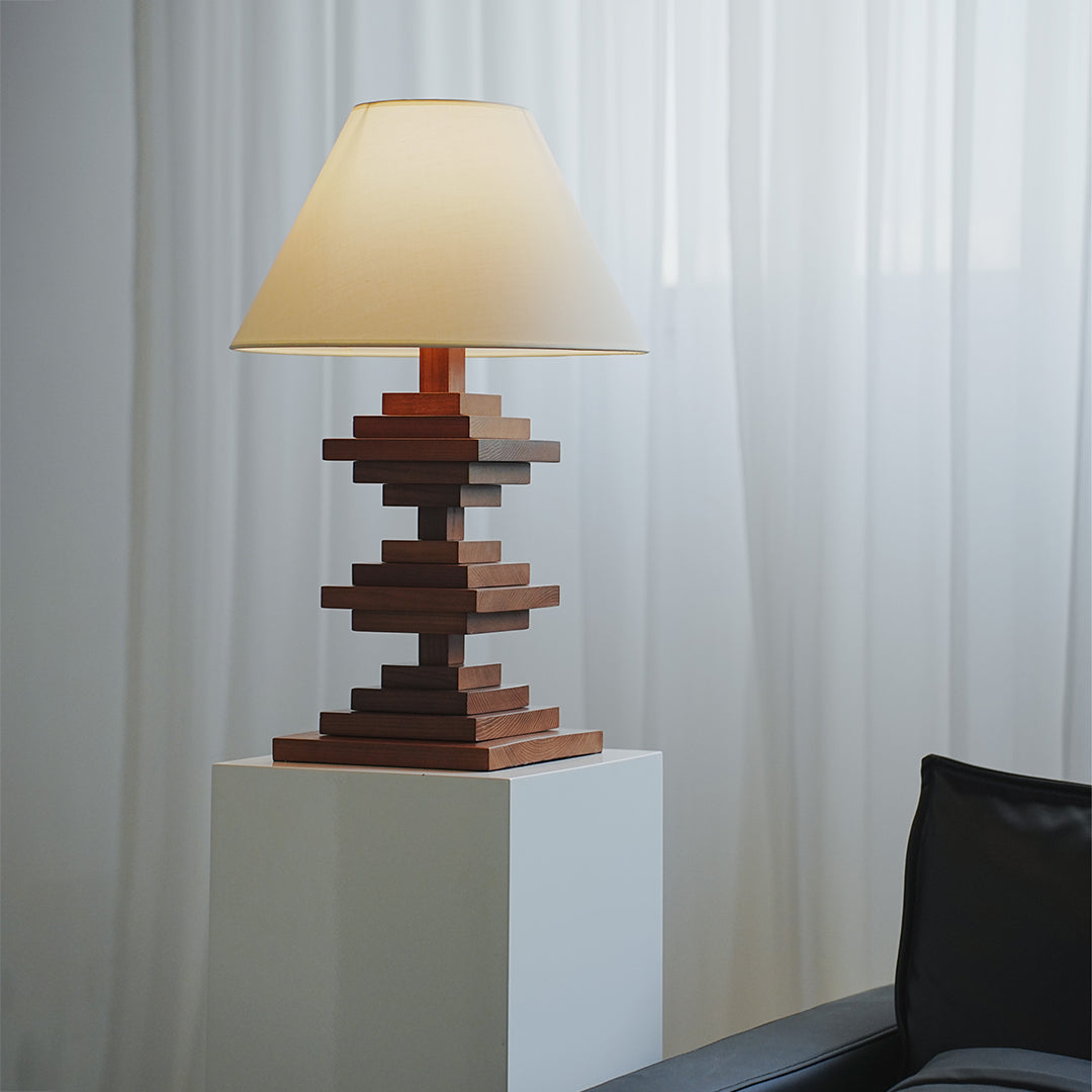 Solid Wood Table Lamps American Retro wide-spectrum Lamp