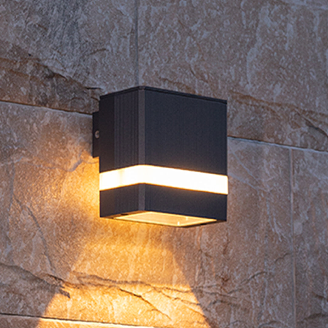 Die-cast Aluminum Garden Wall Lights Modern Industrial IP65 Facade Lights
