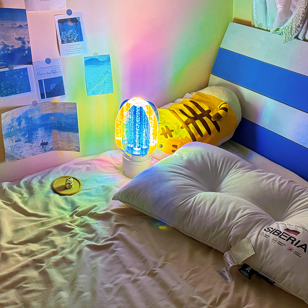 Colourful Table Lamps Aluminum Artistic Unique LED Decorative Lamps